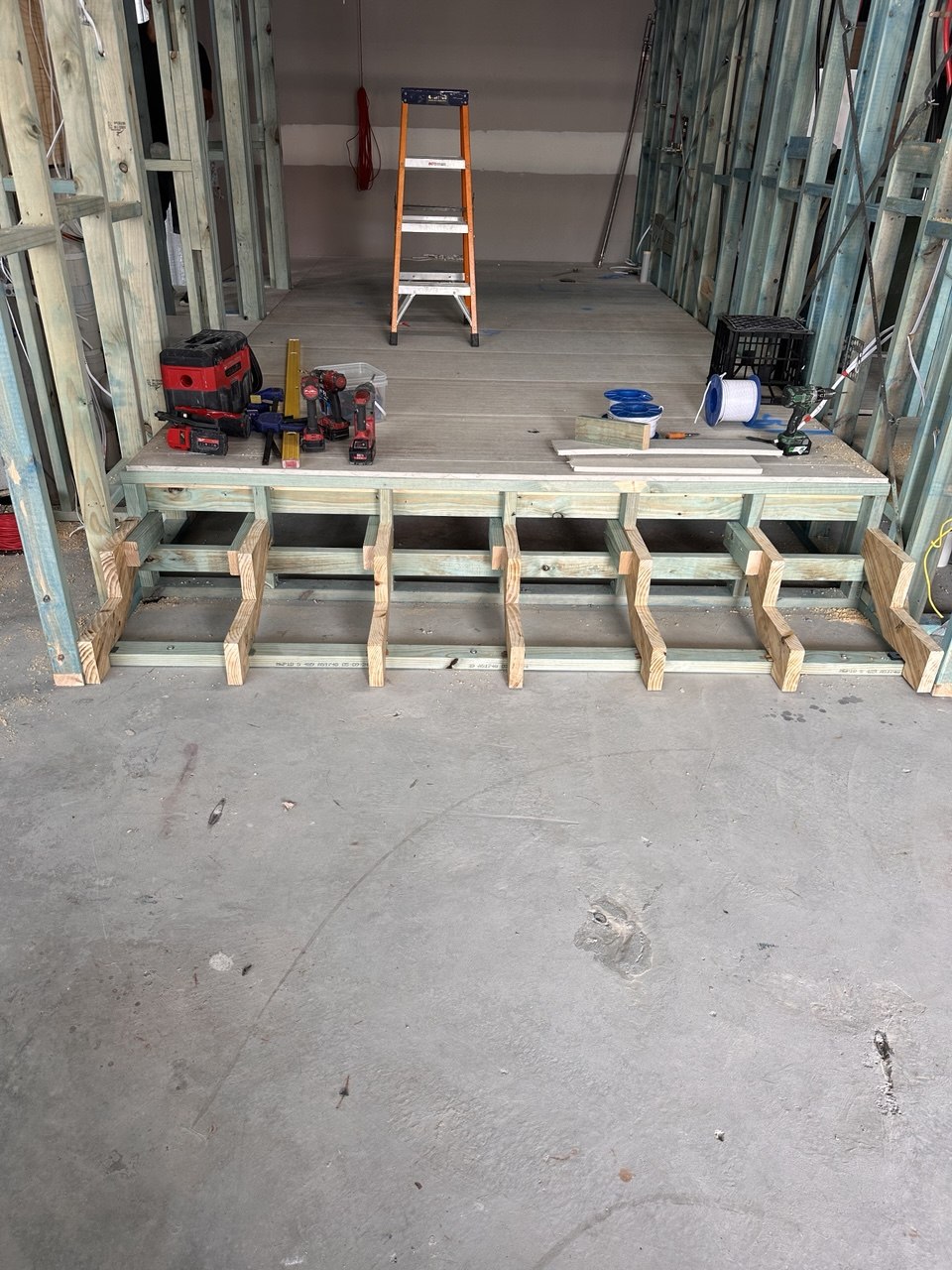 Anytime Fitness Thornleigh — Raised platform framing